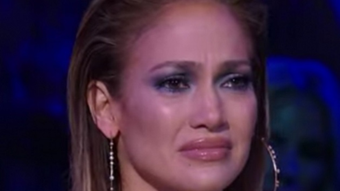 H Jennifer Lopez έβαλε τα κλάματα on air 