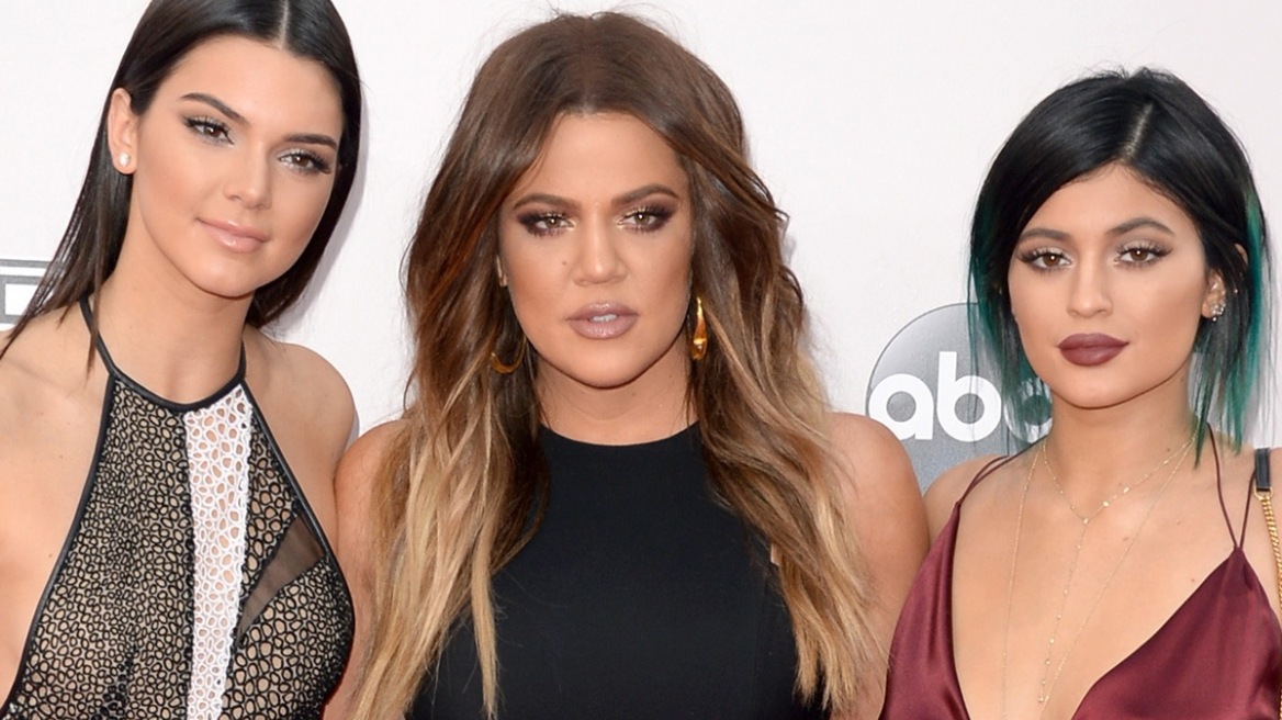 Οι αδερφές Kardashian μεταμορφώθηκαν σε... ηλικιωμένες 