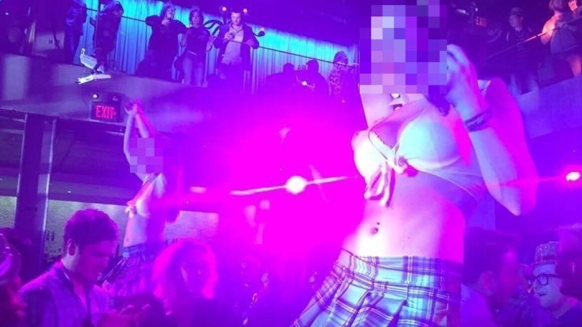 Χαμός σε εταιρικό πάρτι της Microsoft με στρίπερ ντυμένες μαθήτριες