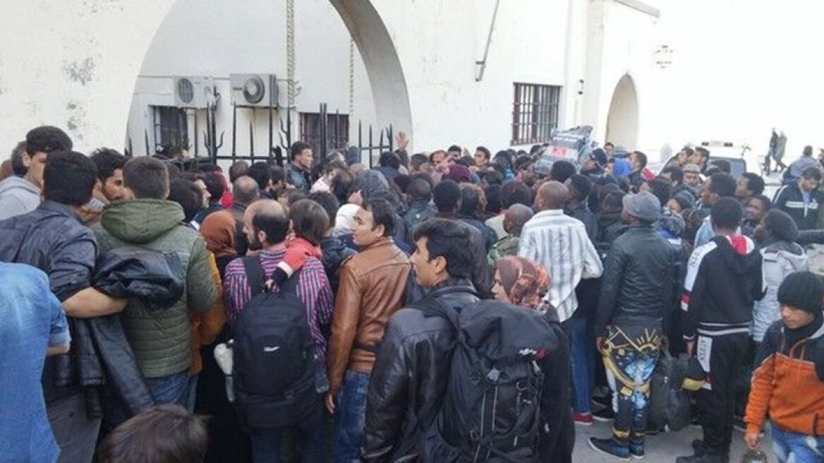 European Commission to send 4,000 experts to Greece by March 28 for refugee crisis