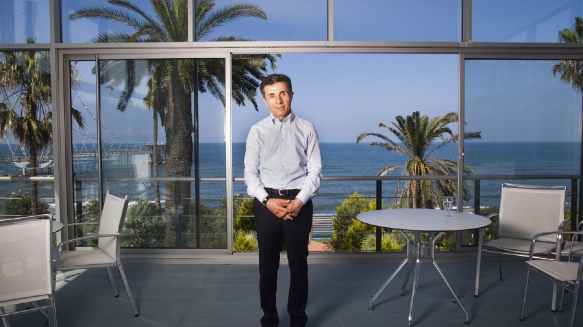 Η Credit Suisse, ο φυλακισμένος τραπεζίτης και ένας «χαμένος» Ρώσος ολιγάρχης