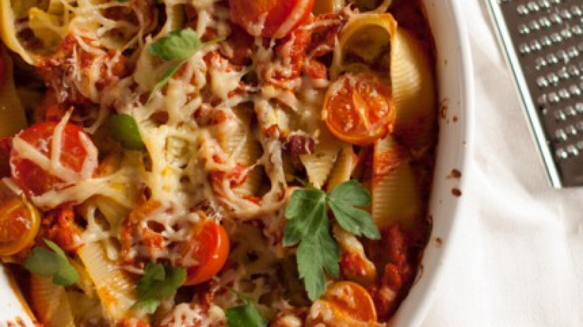 Κοχύλες γεμιστές με αγκινάρες