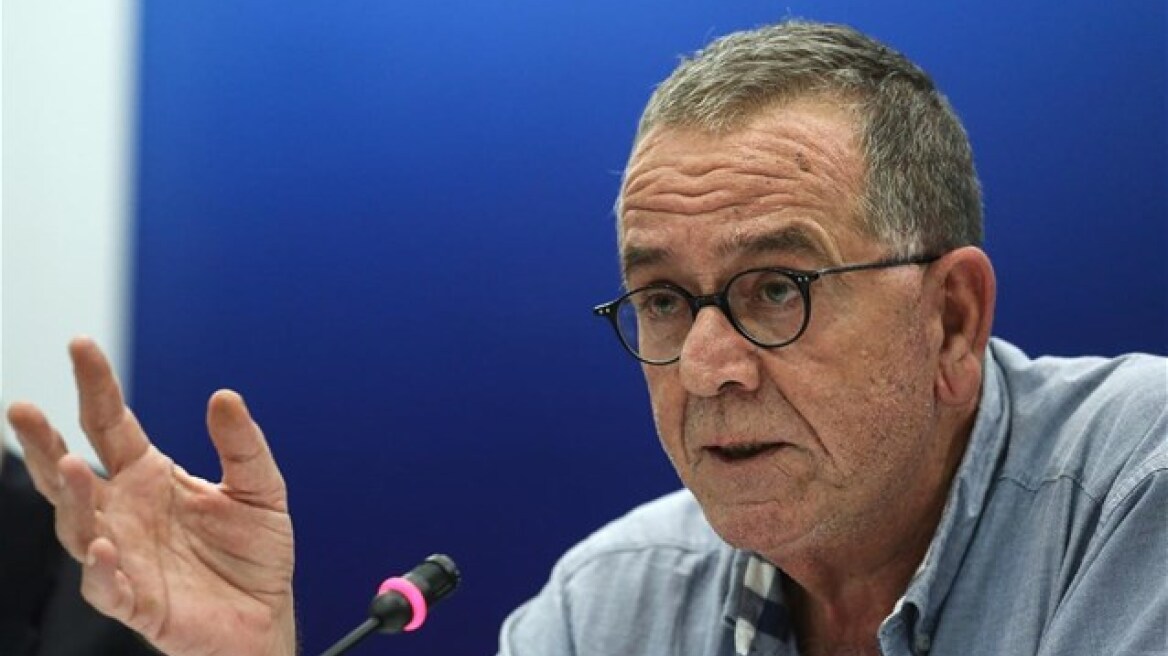 Μουζάλας: Θα γίνουν προσλήψεις για την αναβάθμιση της υπηρεσίας Ασύλου 