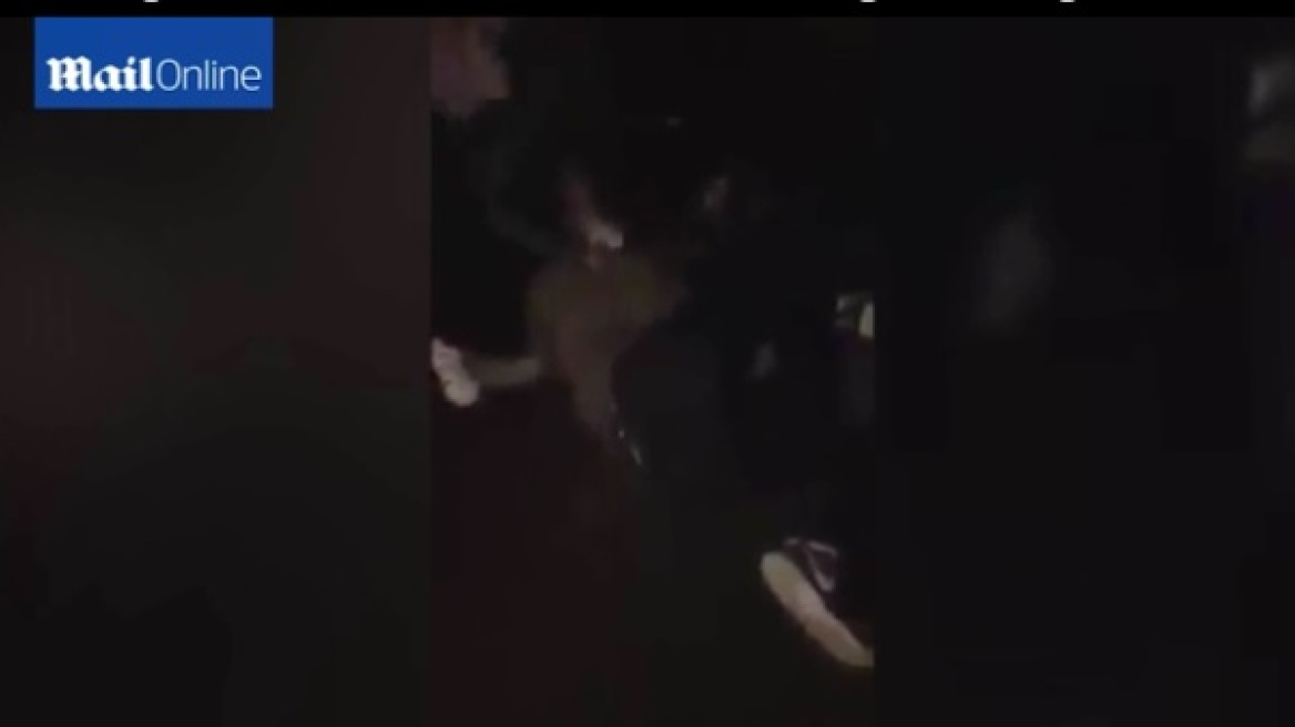 Σκληρές εικόνες: Γυναικεία συμμορία ξυλοκοπεί άγρια 14χρονη