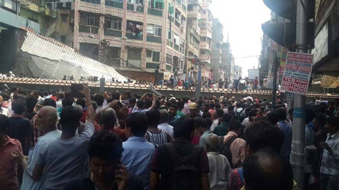 Overpass collapses in Kolkata, India (pics+vid)