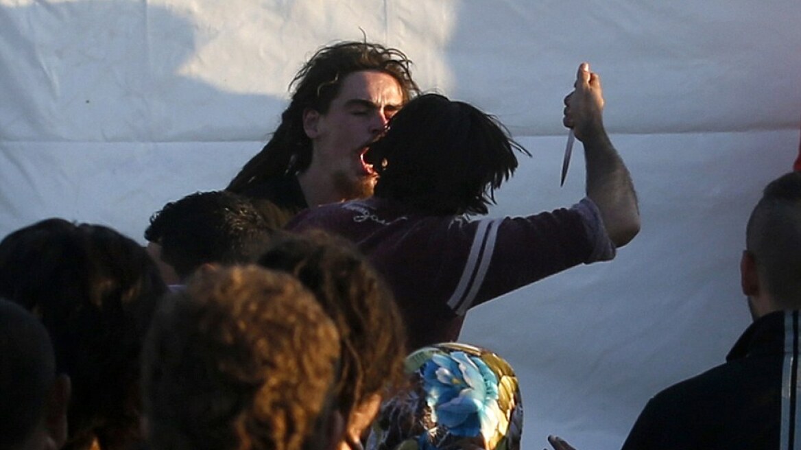 Tension in refugee centers across Greece (pics+vid)