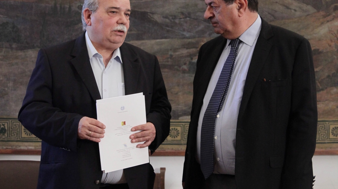 Η κρίση οδηγεί τους πολίτες στον «Συνήγορο του Καταναλώτη» 