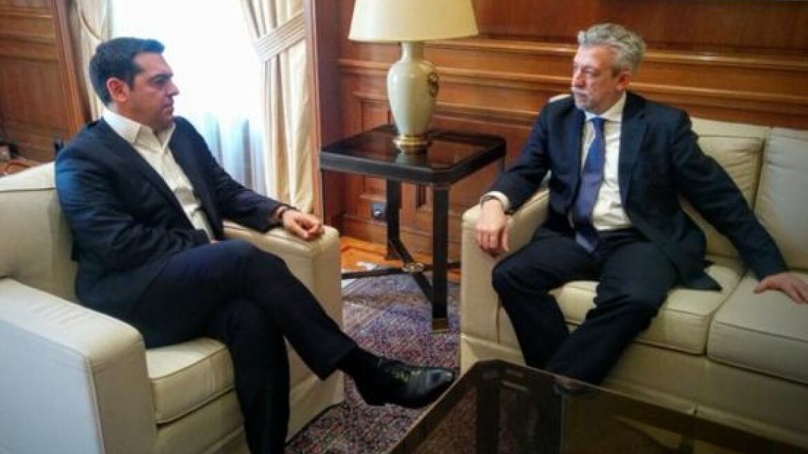 Τσίπρας σε Κοντονή: Μην κάνεις ούτε βήμα πίσω