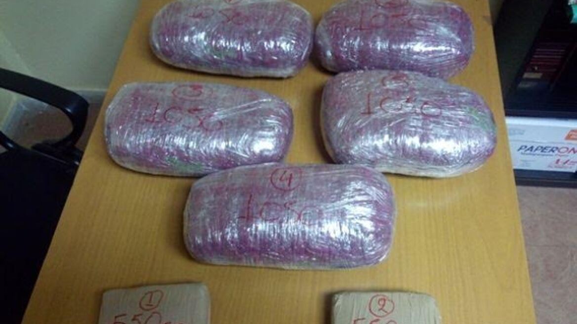 Ιωάννινα: Μετέφερε μεγάλες ποσότητες ηρωίνης και χασίς 