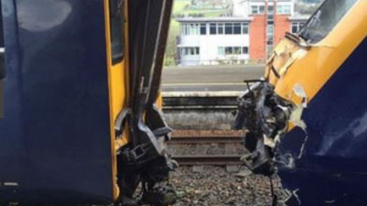 Εννέα τραυματίες σε σύγκρουση δύο τρένων στο Πλίμουθ 