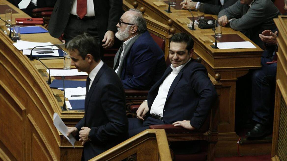 ΝΔ: Ο Τσίπρας δεν παρακαλούσε το ΔΝΤ να μείνει στο πρόγραμμα;