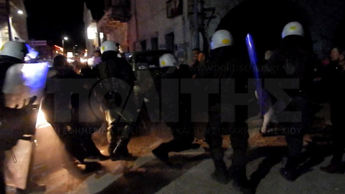 Χίος: «Τα ΜΑΤ μας σακάτεψαν» λένε οι κάτοικοι