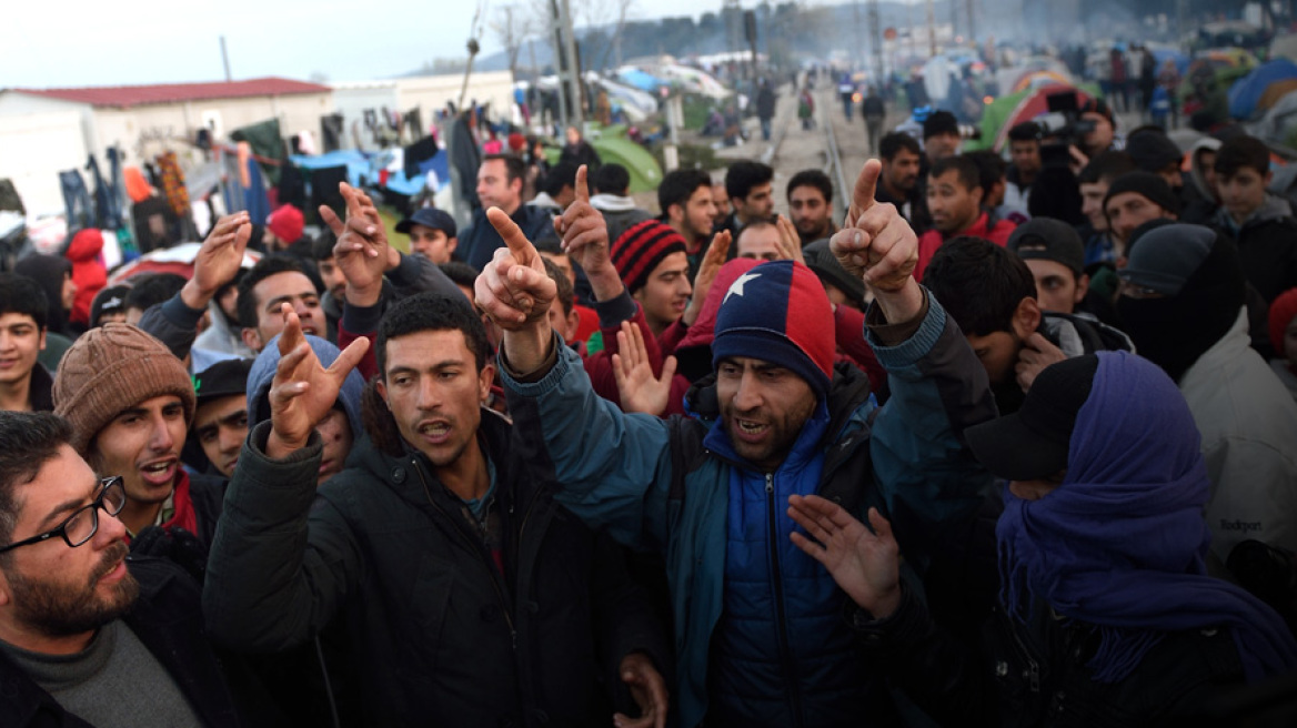 Situation in refugee camps remains tense