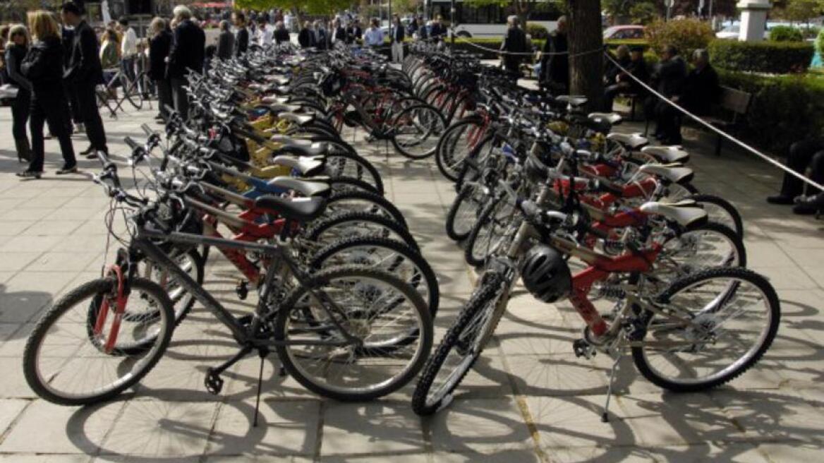 Πρωτοπορούν τα Τρίκαλα: Δωρεάν ποδήλατα για μετακίνηση στην πόλη