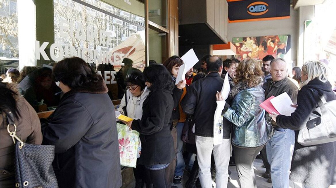 Half of Greece’s adults economically inactive, says ELSTAT