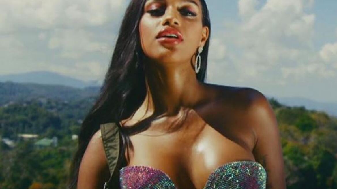 Βίντεο: Δείτε την πρώην του Μπαλοτέλι να τα... πετάει όλα στο Instagram