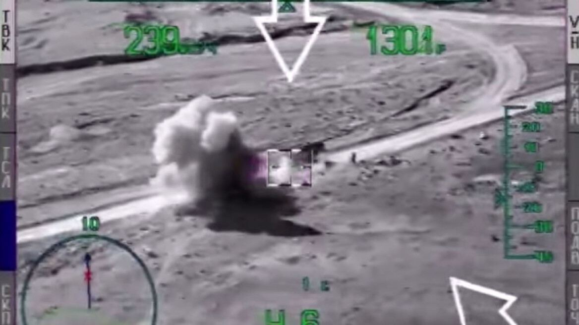 Βίντεο: Ρωσικό ελικόπτερο βομβαρδίζει όχημα με τζιχαντιστές