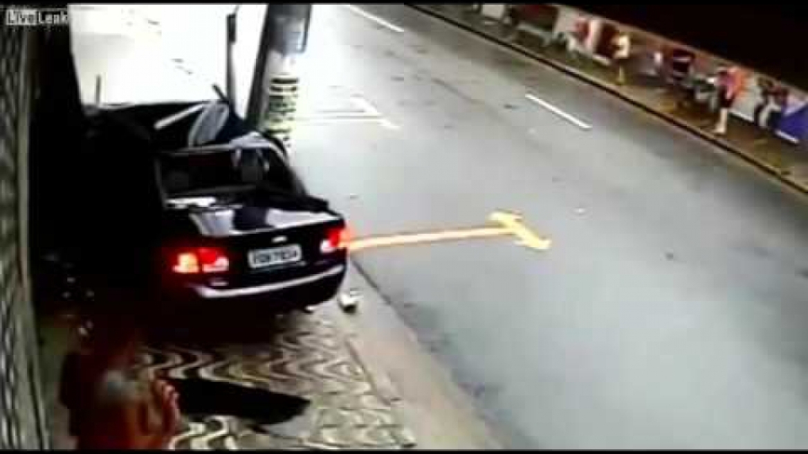 Δείτε γιατί αυτός είναι ο πιο τυχερός άνθρωπος της χρονιάς!