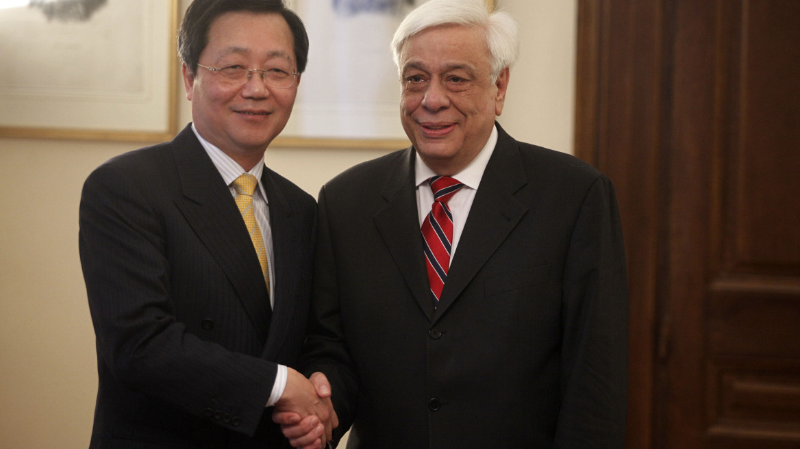 Παυλόπουλος: Ας είναι η συμφωνία για τον ΟΛΠ η αφετηρία και άλλων επενδύσεων