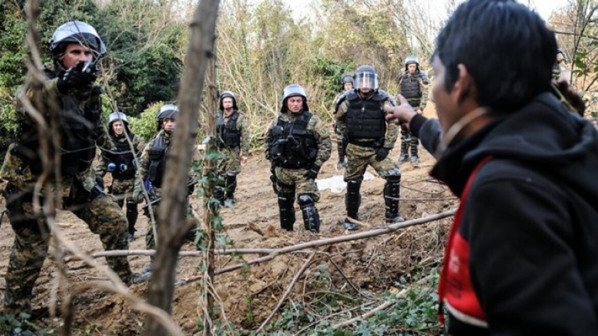 ΠΓΔΜ: 15 τραυματίες αστυνομικοί από τα επεισόδια στην Ειδομένη