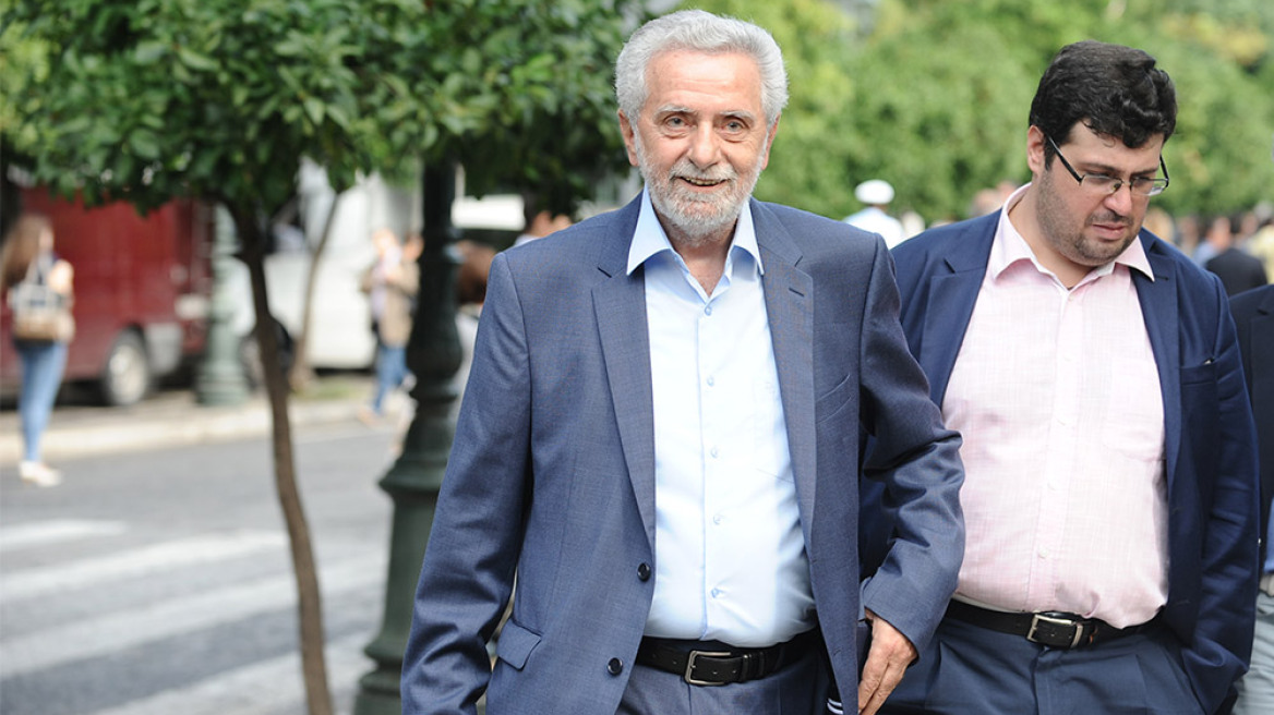 Κυβέρνηση: Καμπανάκι ενόψει της συμφωνίας η «ανταρσία» Δρίτσα