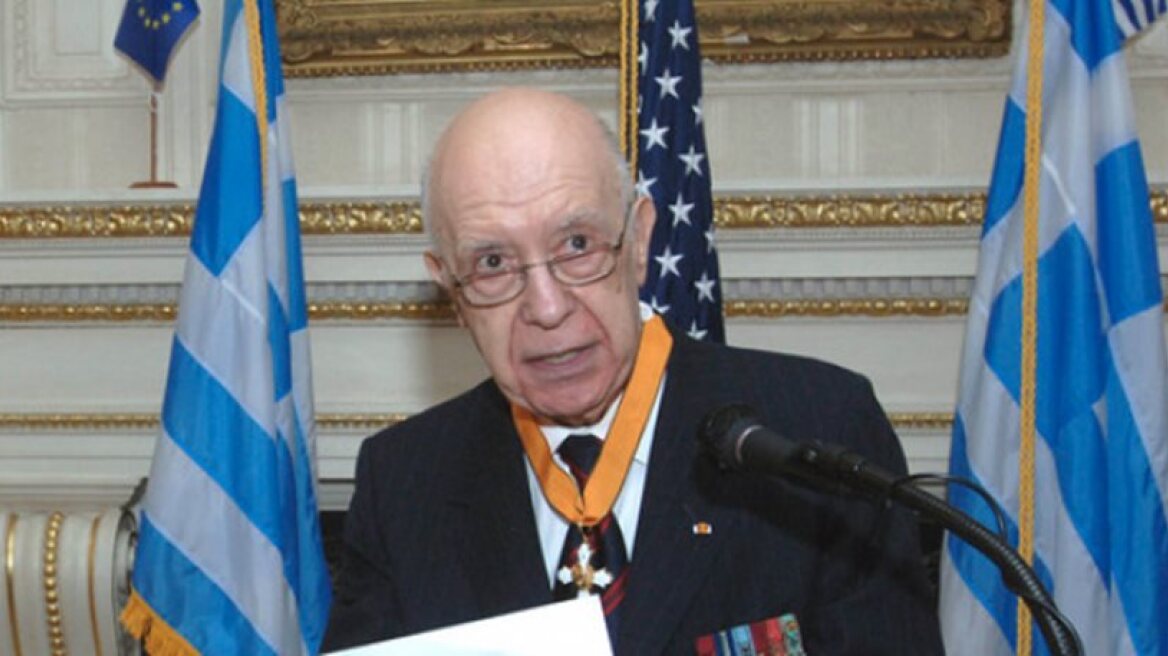 Greek Journalists honour Elias Dimitrakopoulos for his work