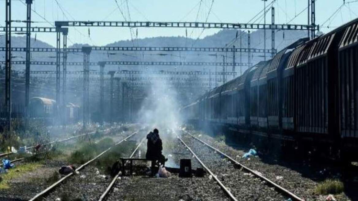 Ειδομένη: Ο ΟΣΕ επιστράτευσε 7 κλινάμαξες για τις ανάγκες των προσφύγων