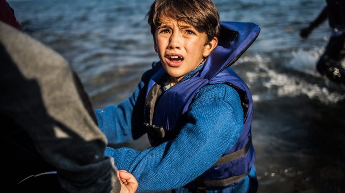 Nearly 100,000 unaccompanied child refugees applied for asylum in 2015