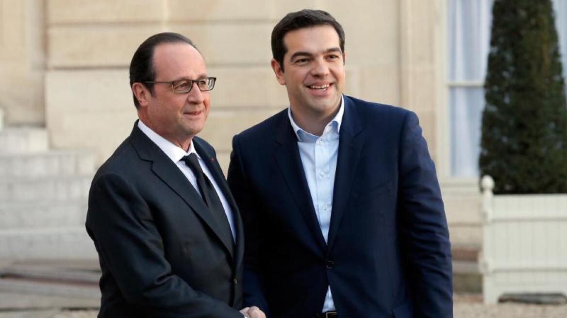 Πάλι στον Ολάντ για βοήθεια τρέχει ο Τσίπρας