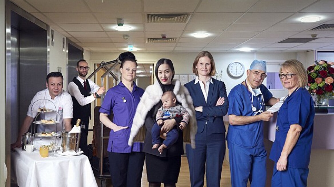 Ενας αστακός, μια σαμπάνια και μια... γέννα!