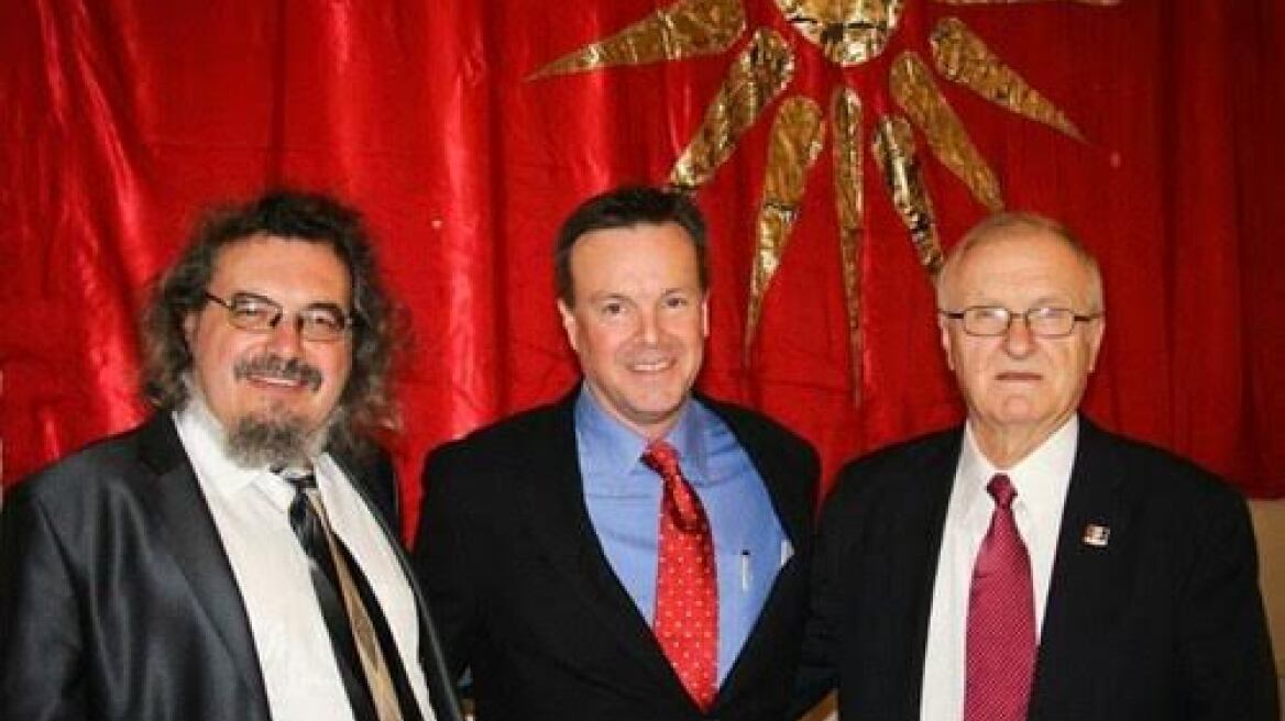 Νέο προκλητικό gala Σκοπιανών του Καναδά