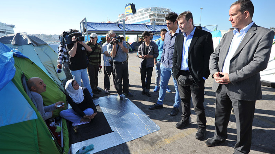 Γκλέτσος από Πειραιά: Να δικαστούν στην Ελλάδα οι αστυνομικοί της ΠΓΔΜ
