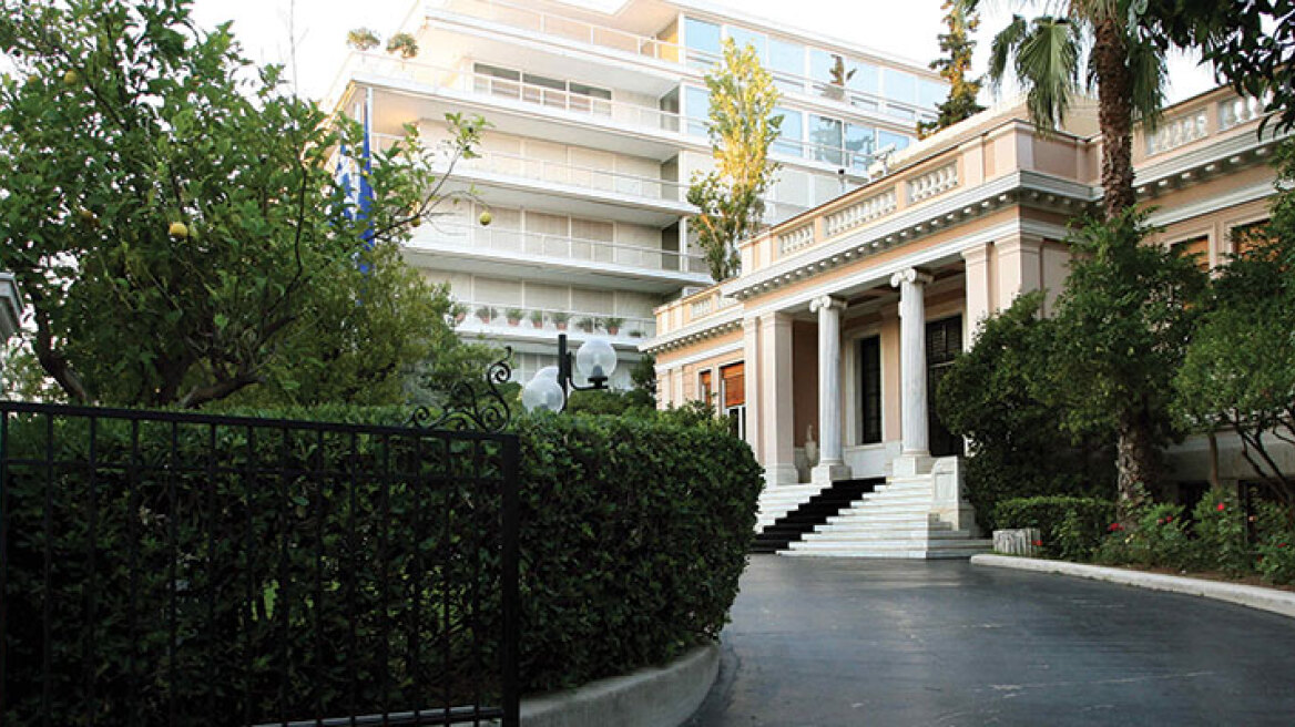 Επιμένει η κυβέρνηση: Τα δύο νομοσχέδια κινούνται αυστηρά στο πλαίσιο της συμφωνίας του Ιουλίου