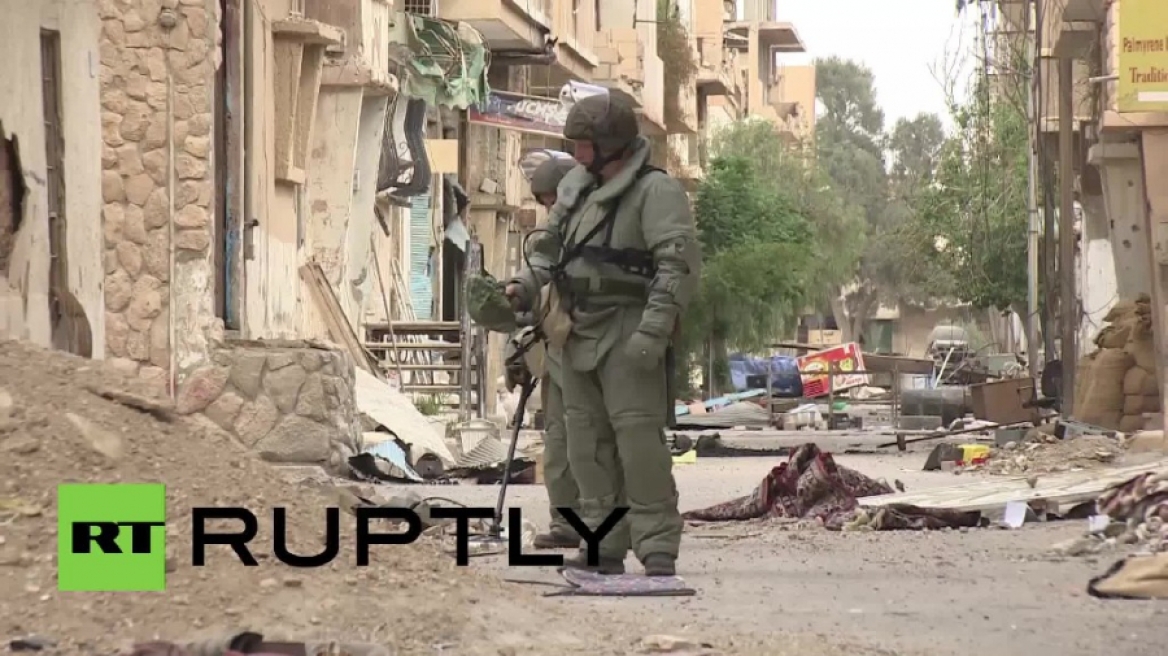 Ρώσοι εξουδετέρωσαν 3.000 βόμβες στην Παλμύρα 