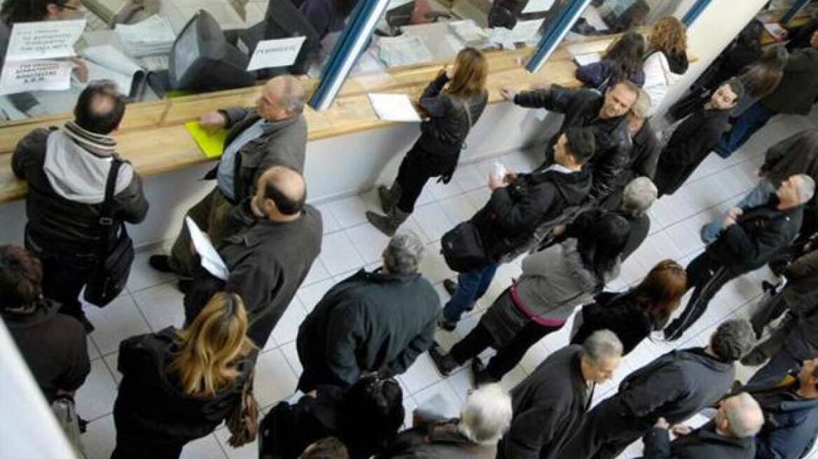 «Μαχαίρι» ως 35% στις μελλοντικές συντάξεις