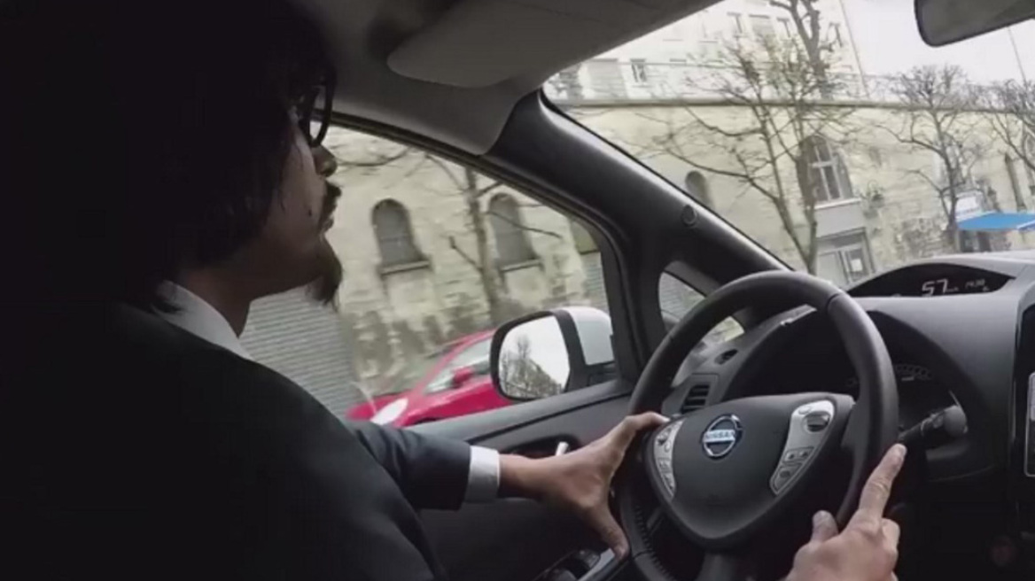 Video: Ο Thiago Silva σε ρόλο σοφέρ