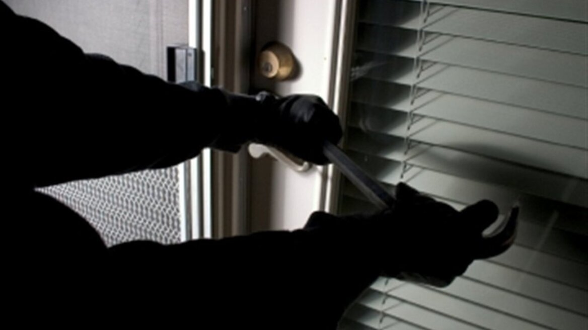 Κέρκυρα: Εκανε πέντε κλοπές και δυο διαρρήξεις σε 20 ημέρες