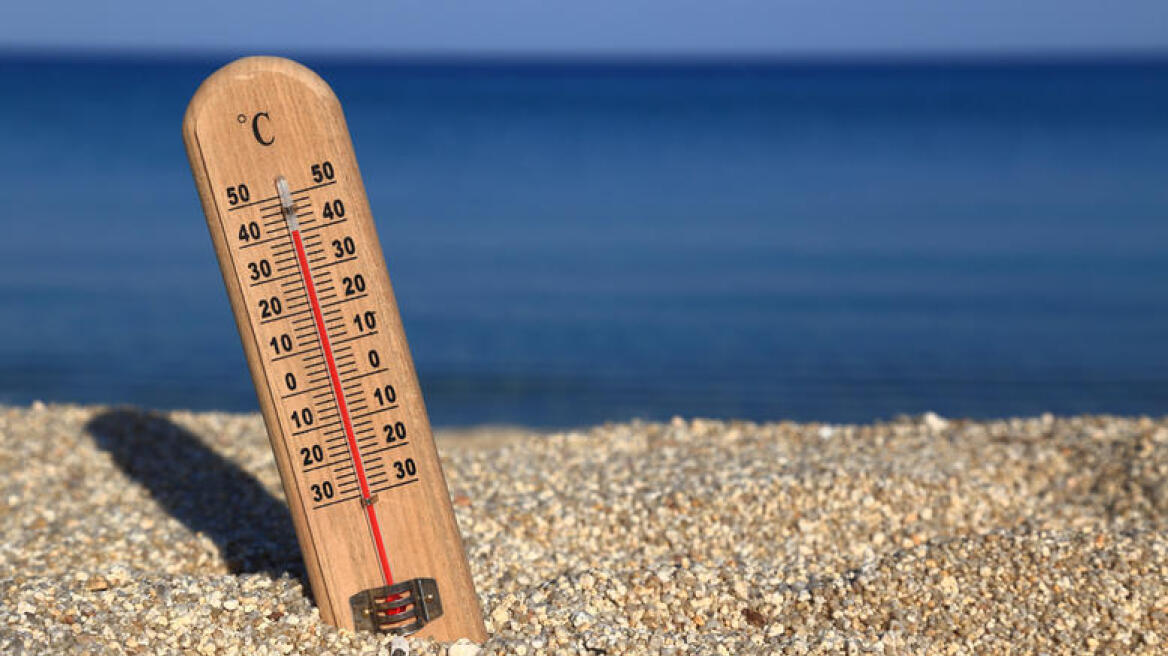 Συνεχίζεται και σήμερα το... καλοκαίρι με μίνι καύσωνα - Τι καιρό θα κάνει το Πάσχα