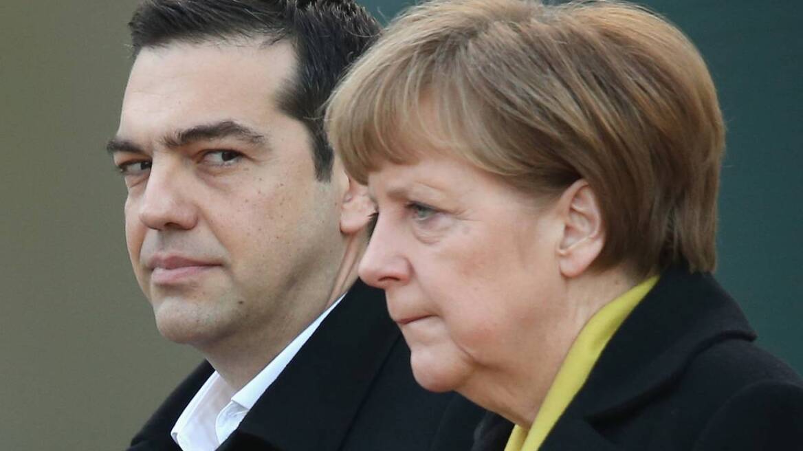 «Κερί» στην… Αγία Μέρκελ ανάβει ο Τσίπρας για να έλθει η «Συμφωνία – Ανάσταση»