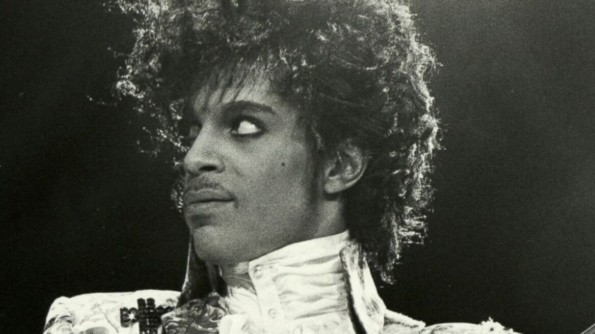 Prince body cremated in private ceremony (pics+video)