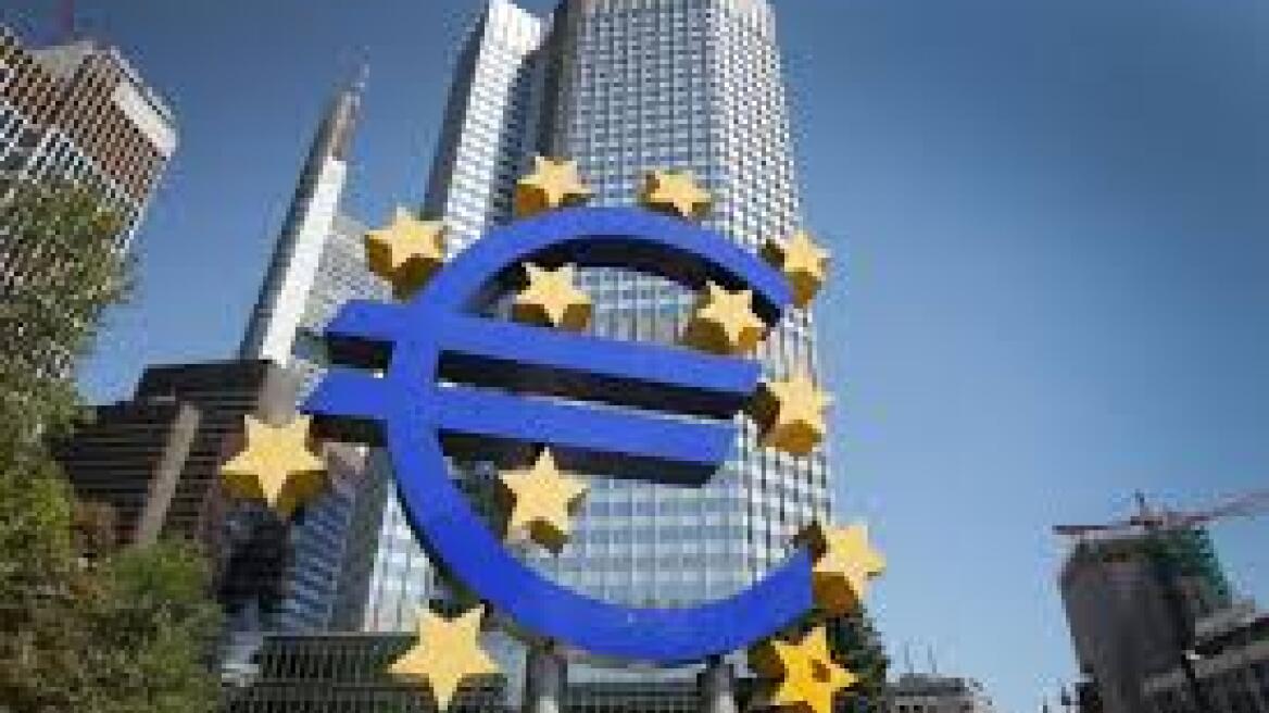 Reuters: Φθηνή ρευστότητα στις ελληνικές τράπεζες με την ολοκλήρωση της αξιολόγησης
