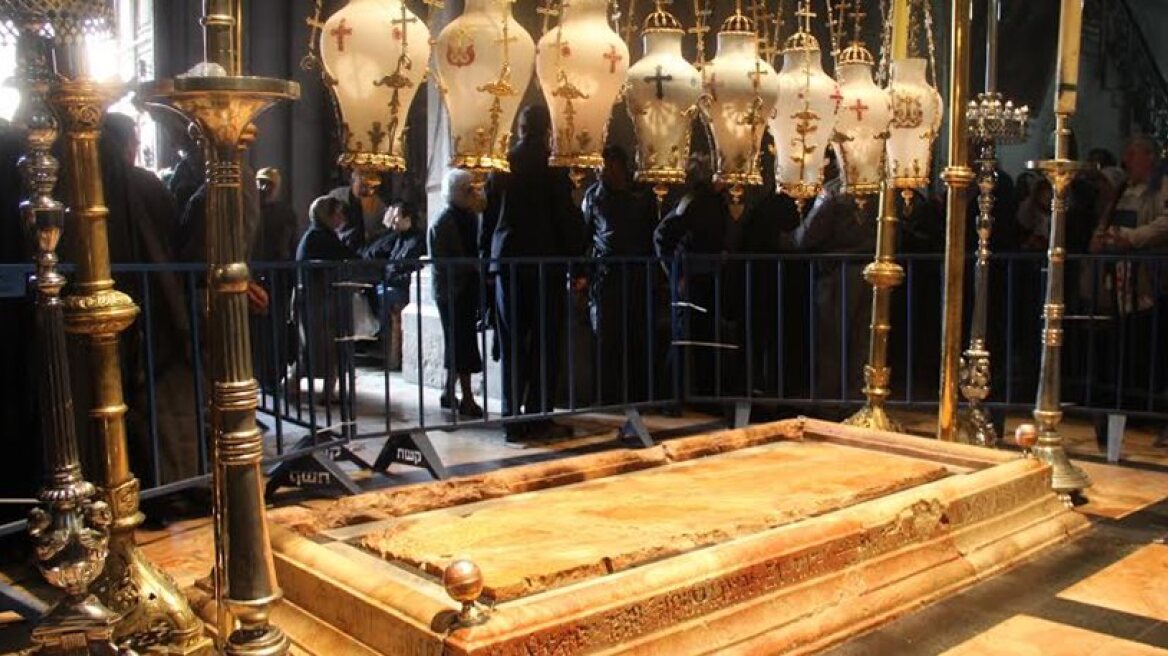 ‘Protothema.gr’ enters the inaccessible Tomb of Christ before Easter! (exclusive videos)