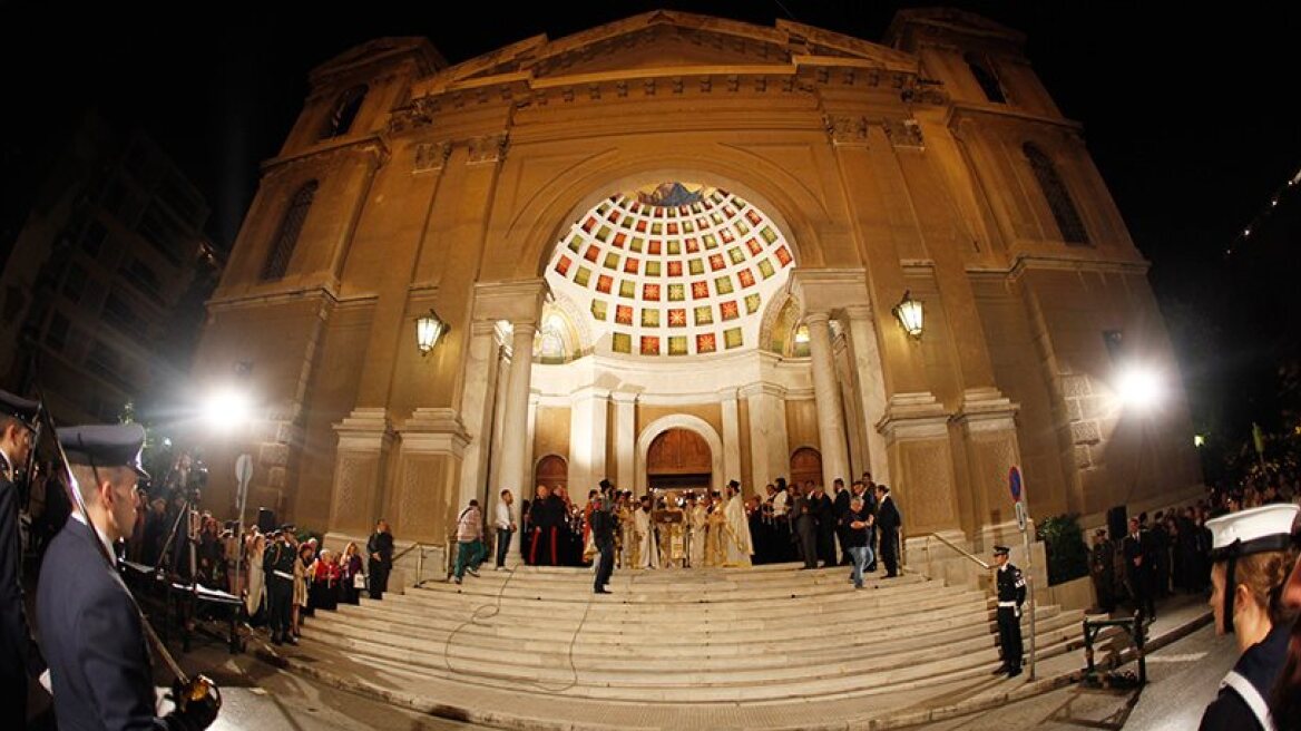 Greeks celebrate Easter (photos+videos)