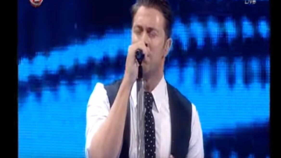 Ο Χρήστος Χολίδης τραγουδά Metallica και γίνεται Viral 