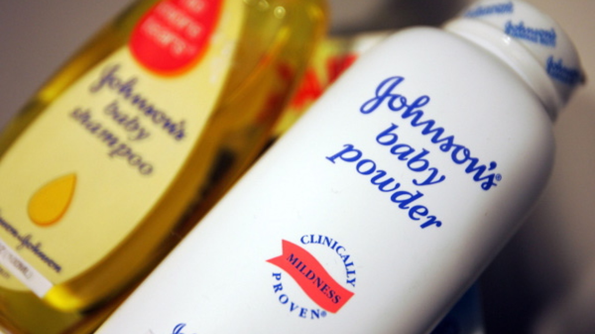 Johnson & Johnson: Δίνει αποζημίωση 55 εκατ. δολάρια σε γυναίκα που αρρώστησε από καρκίνο