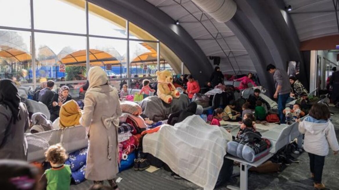 53,731 migrants and refugees stranded in Greece