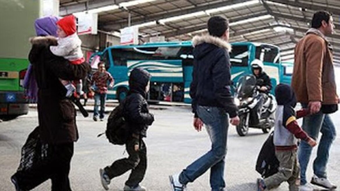 Nearly 1,700 foreigners expelled from Greece