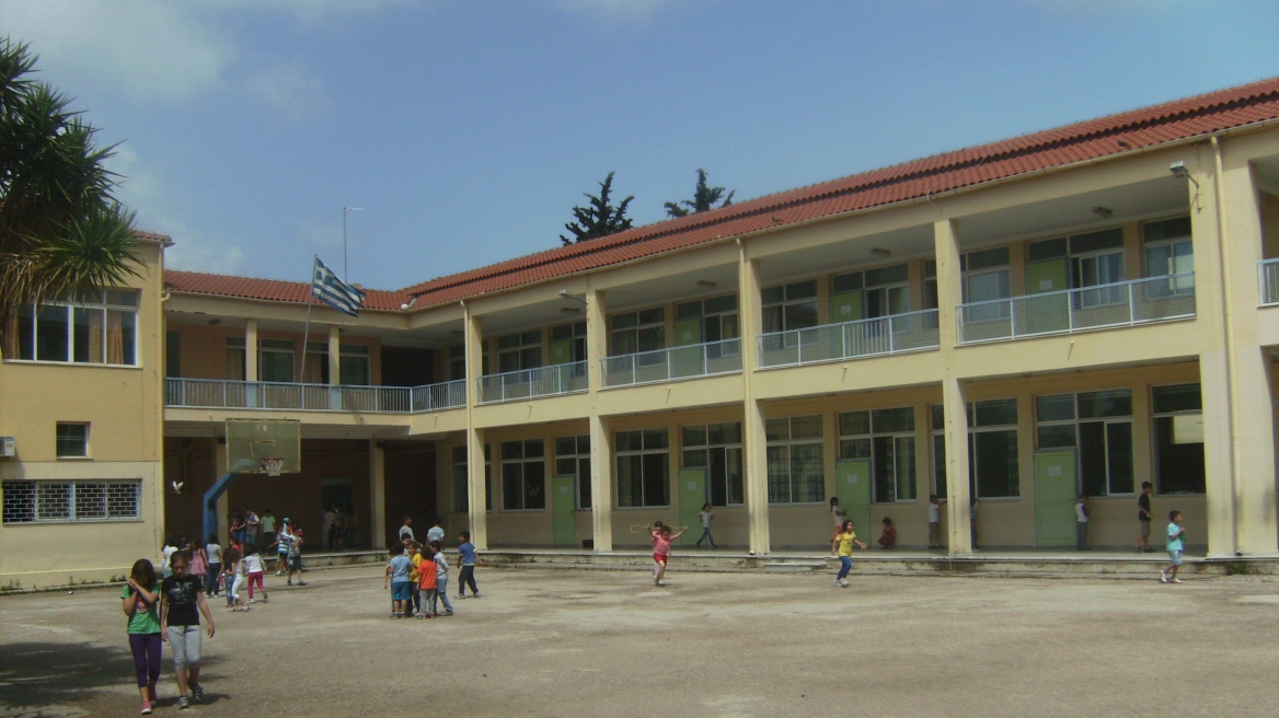 Τυφώνας ΣΥΡΙΖΑ στην παιδεία: Καταργούν τα ολοήμερα, επαναφέρουν ιδέες του '85