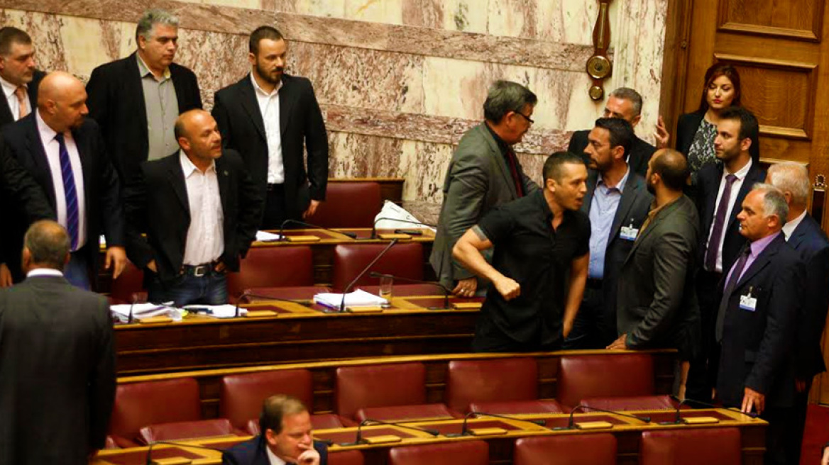 Tension between gov’t and Golden Dawn in the Parliament