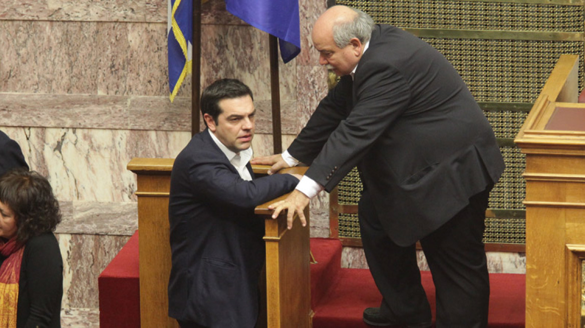 ΤΕΕ: Με πρώτο τον Τσίπρα διαγράφονται όσοι ψηφίσουν το Ασφαλιστικό 